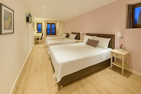 Arktos Hotel Cozy Triple Room With Scenic Views