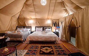 Alan luxury tent Merzouga