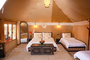 Alan luxury tent Merzouga