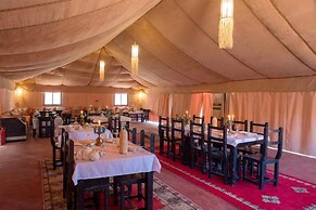 Alan luxury tent Merzouga