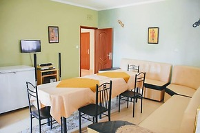 Melon Hut Guest House