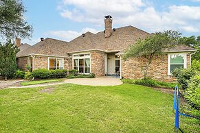 Spacious Family Retreat in Fort Worth Area!