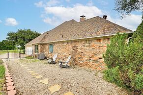 Spacious Family Retreat in Fort Worth Area!