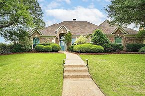 Spacious Family Retreat in Fort Worth Area!