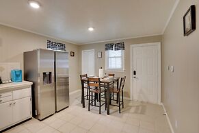 Half-mi to Dtwn: Hinesville Family Home w/ Yard!