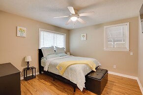 Half-mi to Dtwn: Hinesville Family Home w/ Yard!