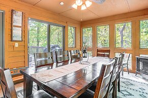 4 Mi to Massanutten Resort: Family Home w/ Views!