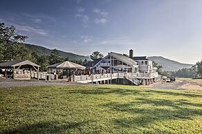 4 Mi to Massanutten Resort: Family Home w/ Views!
