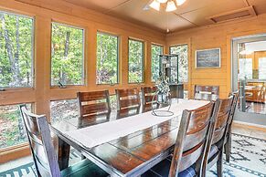 4 Mi to Massanutten Resort: Family Home w/ Views!