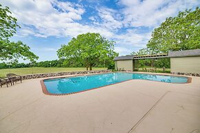 Tranquil Family Retreat: 4 Mi to Dtwn Winnsboro!