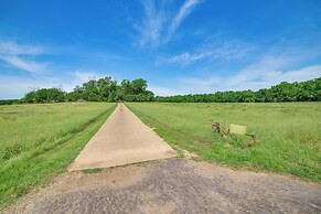 Tranquil Family Retreat: 4 Mi to Dtwn Winnsboro!