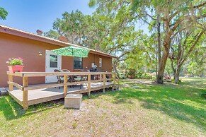 < 1 Mi to Lake Rousseau: Waterfront Home!