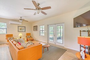 < 1 Mi to Lake Rousseau: Waterfront Home!