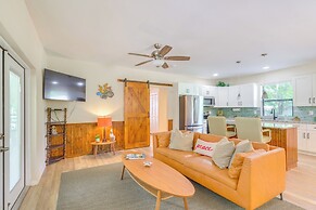 < 1 Mi to Lake Rousseau: Waterfront Home!