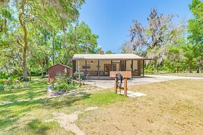 < 1 Mi to Lake Rousseau: Waterfront Home!