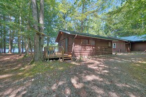 Lakefront Cabin w/ Beach Access: Levering Retreat
