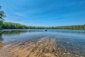 Lakefront Cabin w/ Beach Access: Levering Retreat