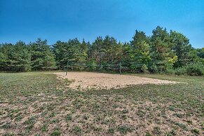 Deck + Beach Access: Lakefront Cabin in Levering!