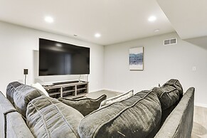 Spacious & Modern Home w/ Deck in Oregon!