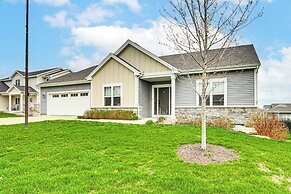 Spacious & Modern Home w/ Deck in Oregon!