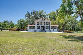 Pool Table, Fire Pit: Spacious Home in Dover!