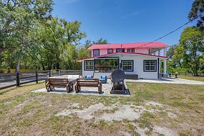 Pool Table, Fire Pit: Spacious Home in Dover!