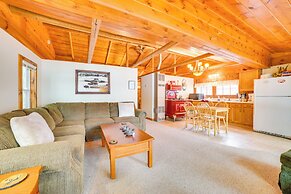 Steps to Lakefront: Dog-friendly Cabin in Levering