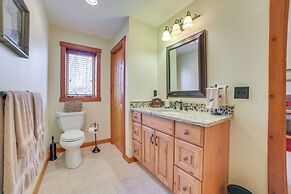 Deck + Beach Access: Lakefront Cabin in Levering!