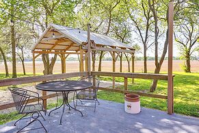 Hunt & Fish: Peaceful Country Escape in Chapman!