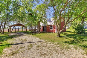 Hunt & Fish: Peaceful Country Escape in Chapman!