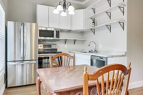 3 Mi to Boerne Lake: Getaway w/ Deck & Yard!
