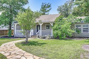 3 Mi to Boerne Lake: Getaway w/ Deck & Yard!