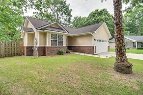 Deck & Yard: Savannah Area Retreat!