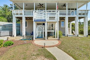 Hot Tub & Bay Views: Kill Devil Hills Haven!