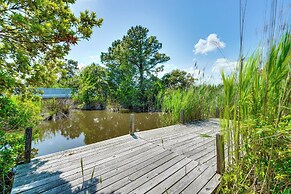 Hot Tub & Bay Views: Kill Devil Hills Haven!
