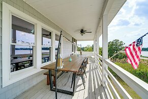 Hot Tub & Bay Views: Kill Devil Hills Haven!