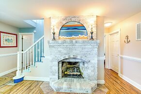 Hot Tub & Bay Views: Kill Devil Hills Haven!