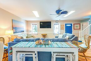 Hot Tub & Bay Views: Kill Devil Hills Haven!