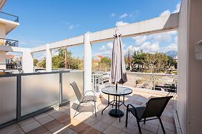 Cozy Studio w Balcony in the Center of Filiatra