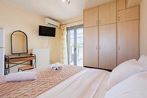 Cozy Studio w Balcony in the Center of Filiatra