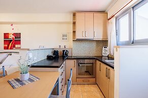 Cozy Studio w Balcony in the Center of Filiatra