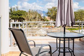 Cozy Studio w Balcony in the Center of Filiatra