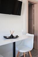 Seaview and Sunsets - Beachside Retreats