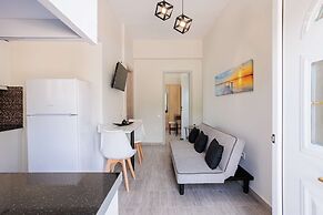 Seaview and Sunsets - Beachside Retreats