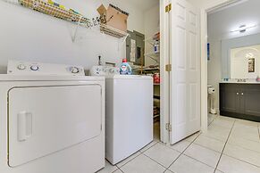 Pool, Hot Tub & Theatre Access: Kissimmee Gem