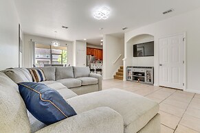 Pool, Hot Tub & Theatre Access: Kissimmee Gem