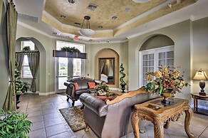 Pool, Hot Tub & Theatre Access: Kissimmee Gem