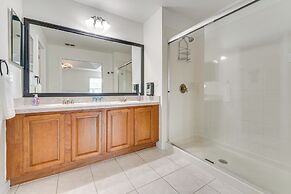 Pool, Hot Tub & Theatre Access: Kissimmee Gem