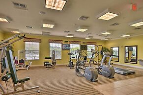 Pool, Hot Tub & Theatre Access: Kissimmee Gem