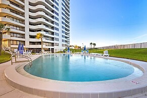 Balcony w/ Ocean Views: Daytona Beach Gem w/ Perks